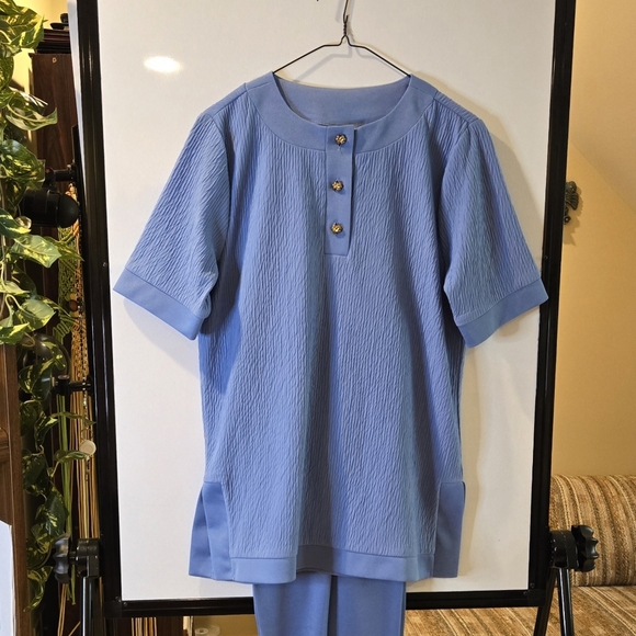 Blair Woman's Pantsuit, Blue Pants & Top, Size Small - Picture 2 of 16